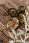 Preview: Schlüsselanhänger No.01 oval mit Verzierung – antik kupfer Metallfassung mit personalisiertem Foto, Detailansicht