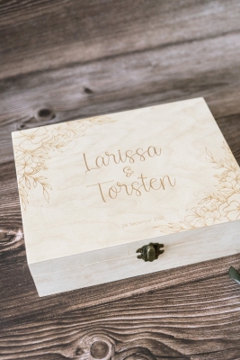 Holzbox Floral personalisiert