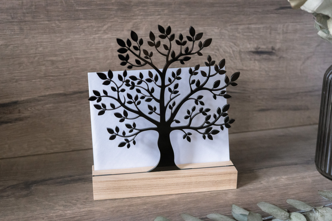 Preview: Geldgeschenk Lebensbaum mit Holzsockel & Gravur  –  personalisierbar