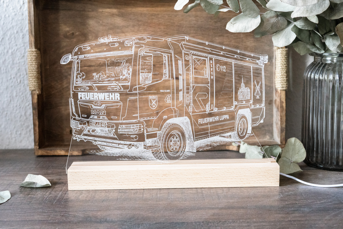 Individuelle LED Acrylglas-Lampe nach Kundenwunsch – mit Logo, Motiv, Text & Wunschform