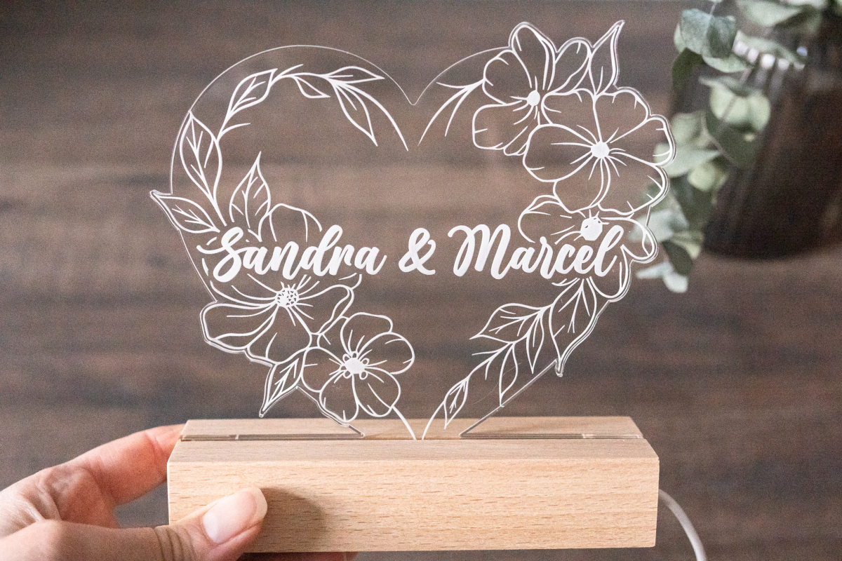 Individuelle LED Acrylglas-Lampe nach Kundenwunsch – mit Logo, Motiv, Text & Wunschform