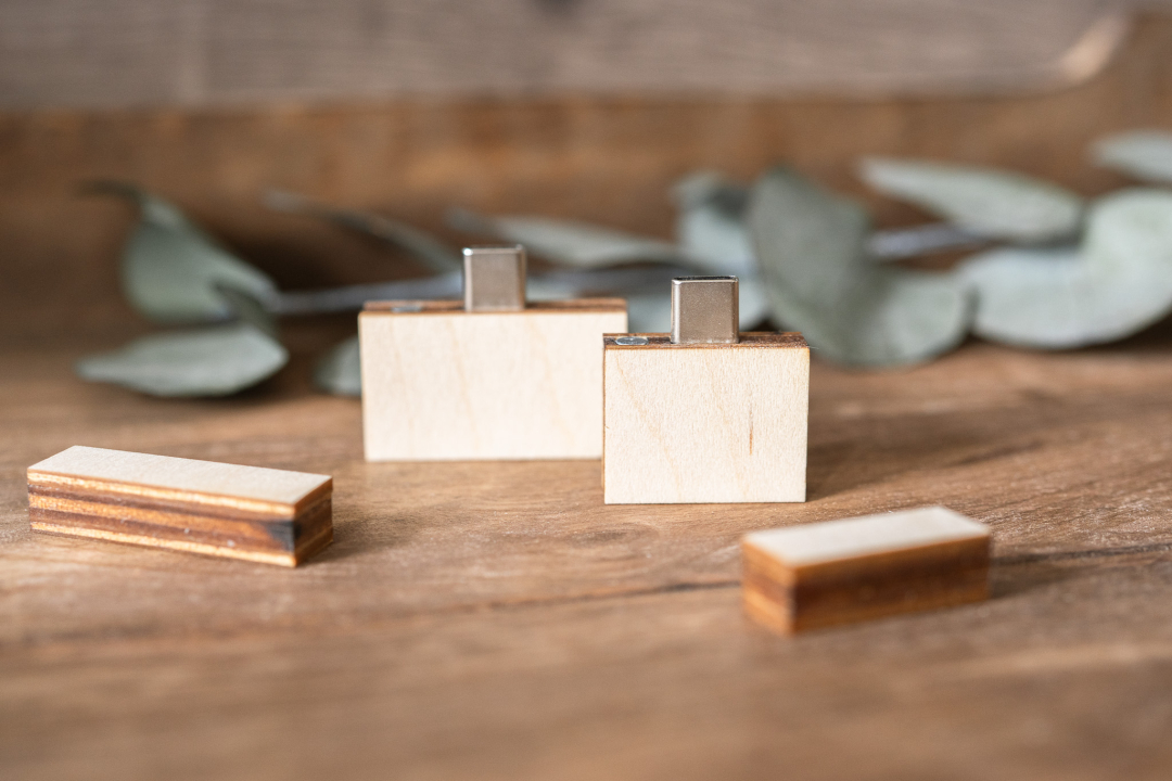 Preview: Personalisierter Holz USB-Stick Mini (USB-C)