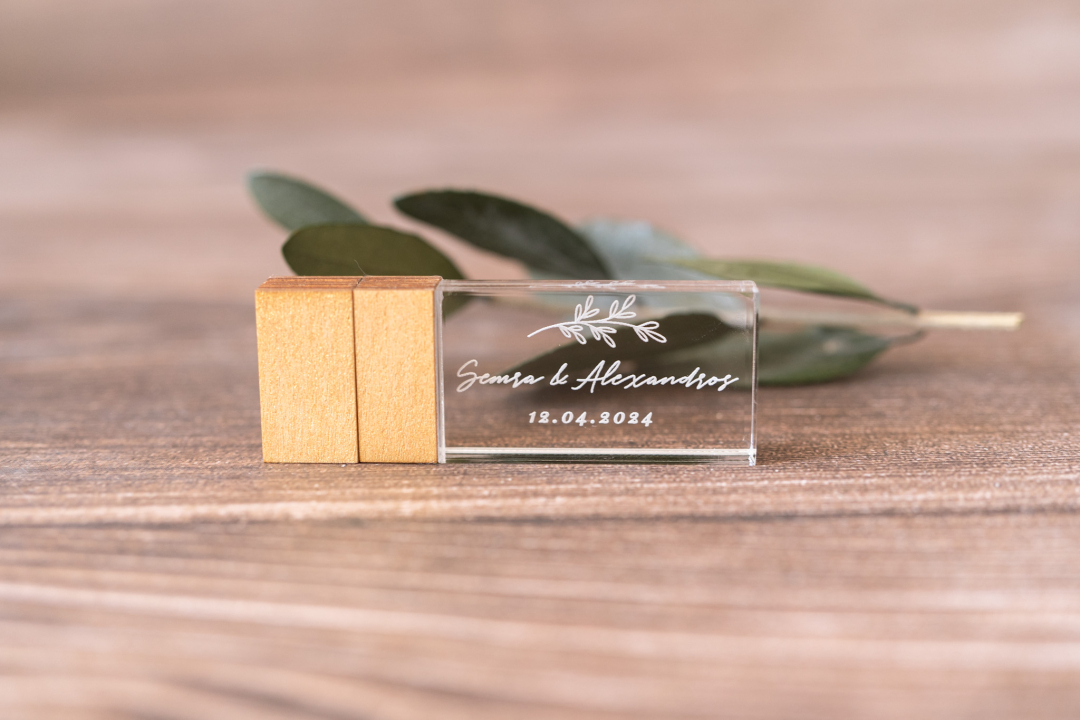 Preview: USB Stick No.37 -personalisiert-