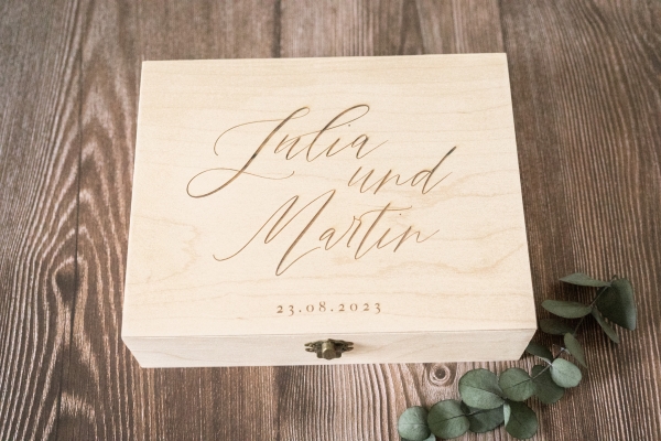 Holzbox Namen personalisiert