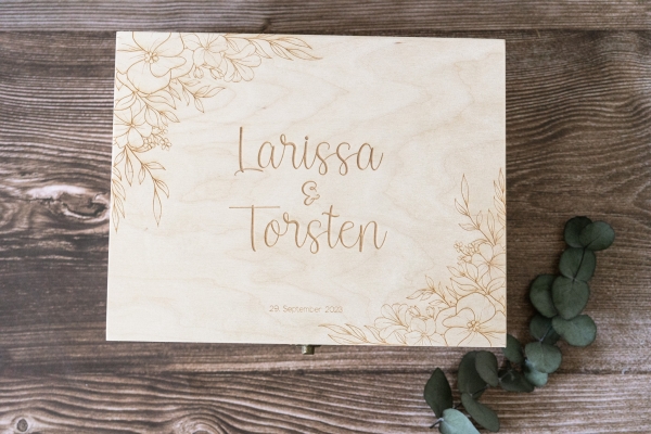 Holzbox Floral personalisiert