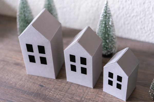 DIY Häuser Set aus Fotokarton – 24 Papierhäuser zum Selbstgestalten